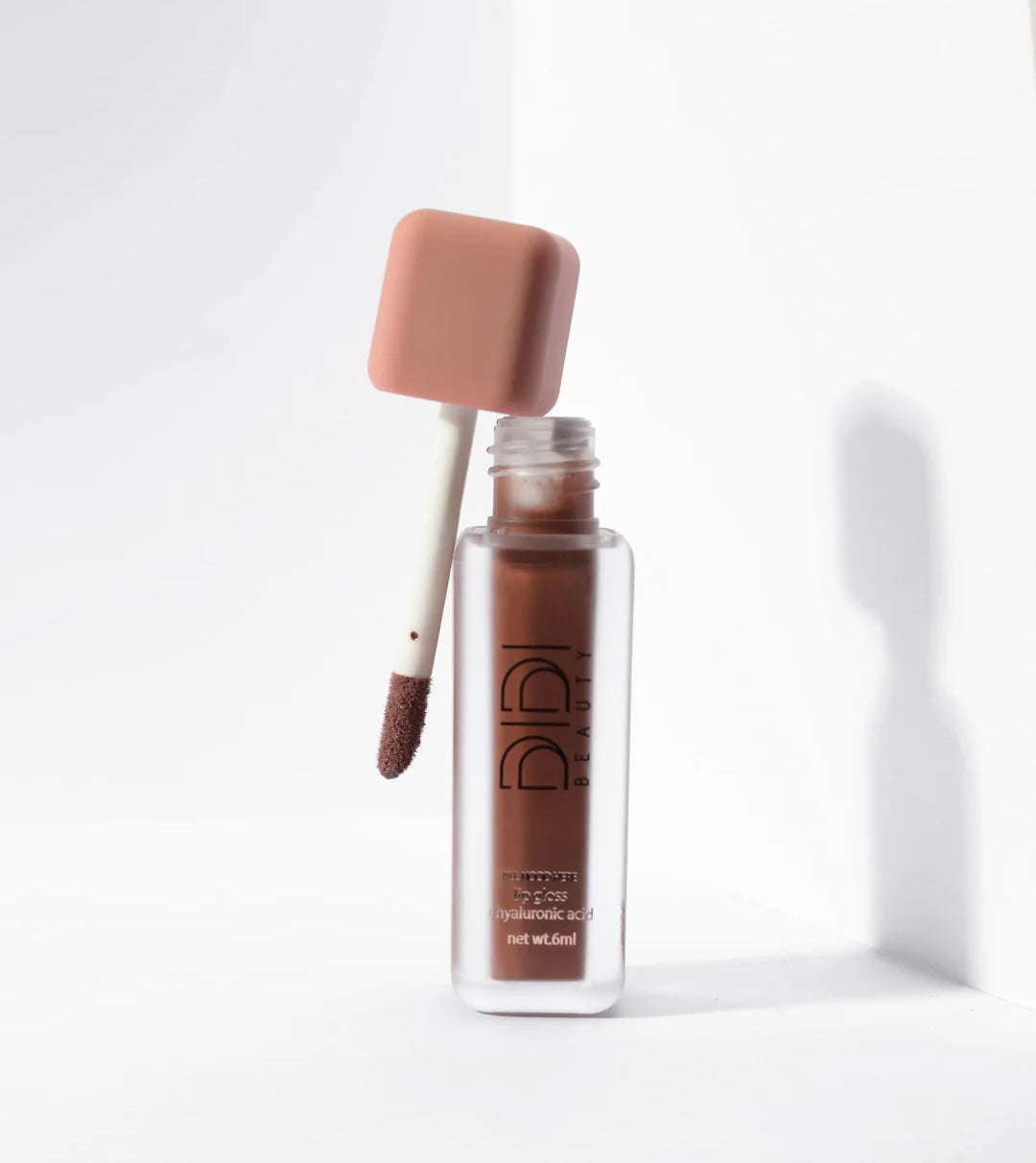 Didi Beauty All Nood here lip gloss