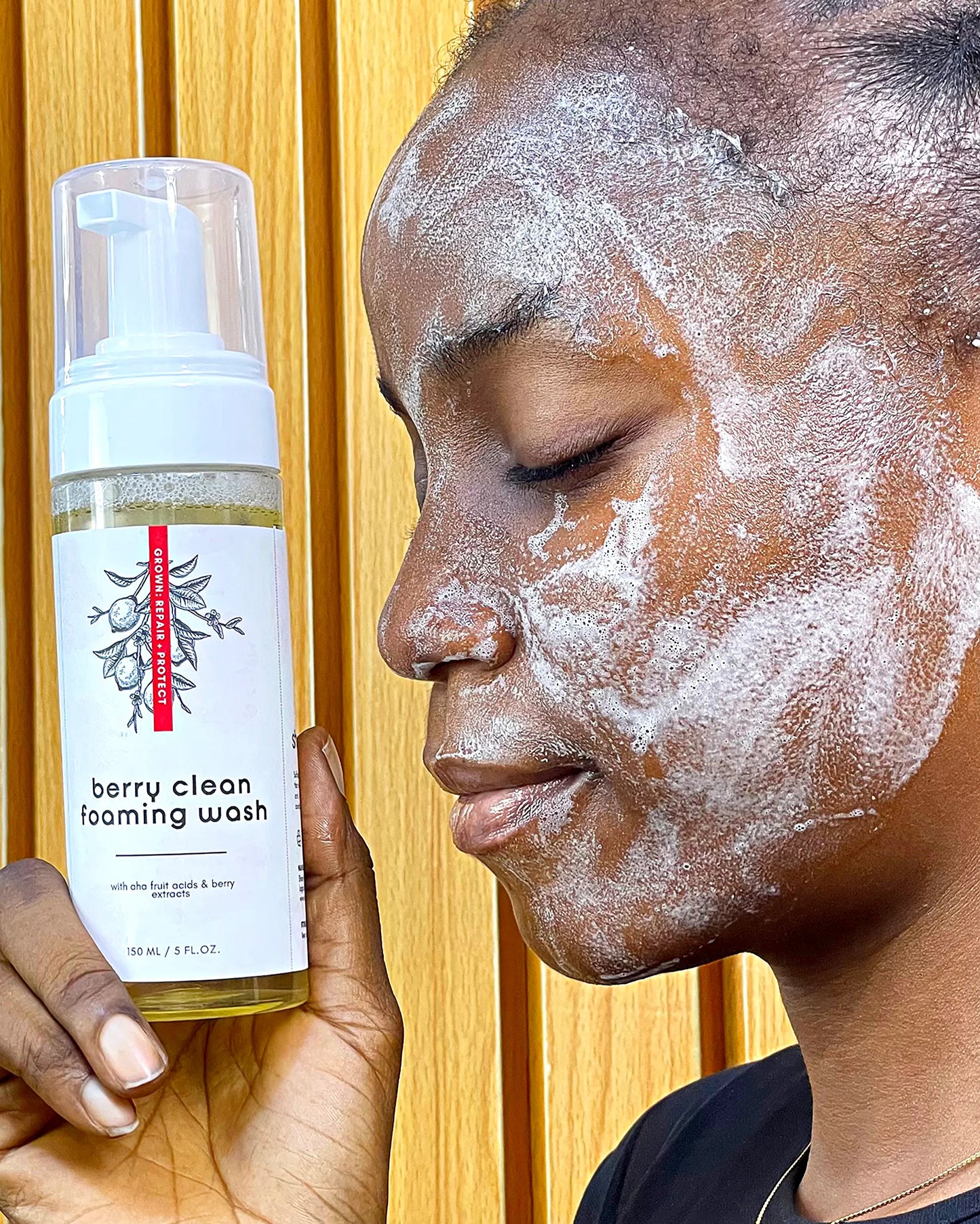 Shanyi Brands Berry Clean Foaming Wash