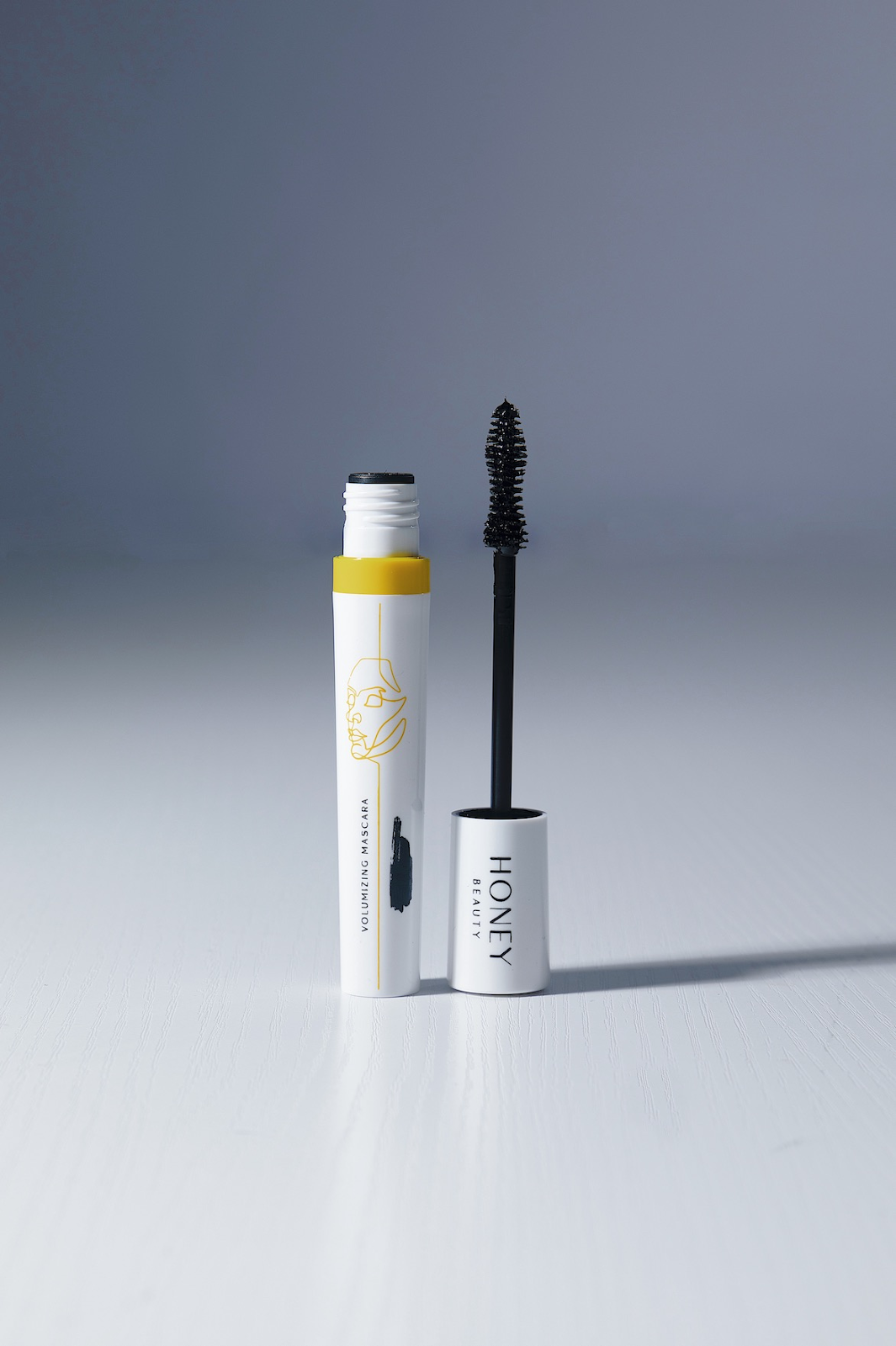 Honey Beauty Waterproof Volumizing Mascara